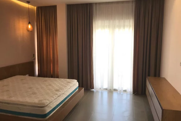 Shtepi ne shitje Vila Luksoze ne Tirane, 6+1, Mobilimi E mobiluar, Pagesa 720,000  Euro.