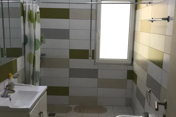 Shtepi ne shitje Vila Luksoze ne Tirane, 6+1, Mobilimi E mobiluar, Pagesa 720,000  Euro.