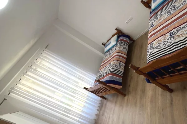 Shtepi me qera Apartament ne Tirane, 2+1, Mobilimi E mobiluar, Pagesa 45,000  Leke.