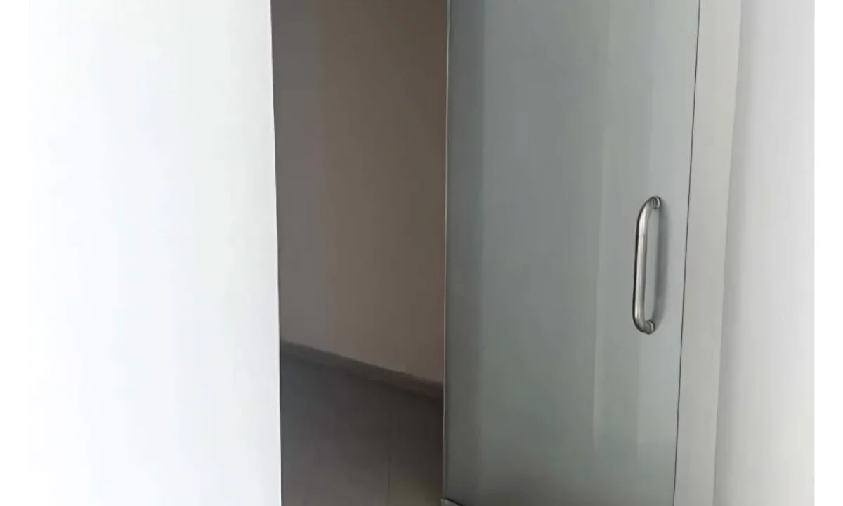 Jepen me qera 2 ambient tek Ish Dogana/750 euro