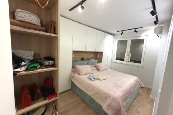 Appartamento in affitto a Tirana 1+1, Arredato