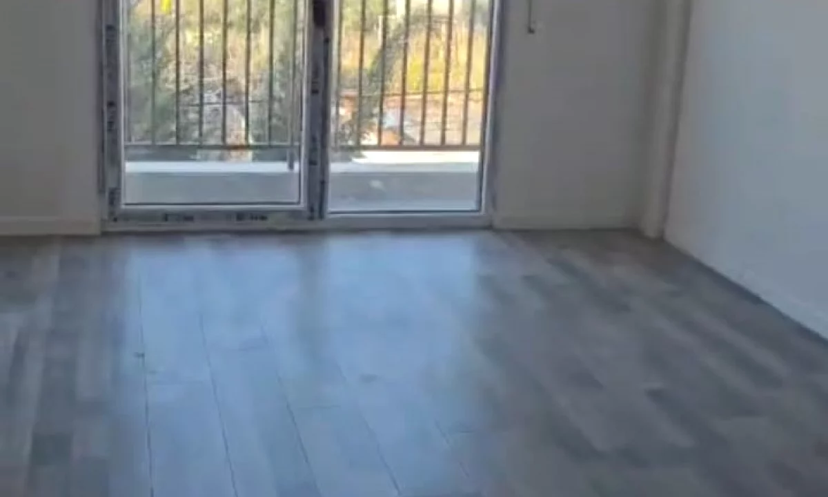 Appartamento in affitto a Tirana 2+1, Vuoto