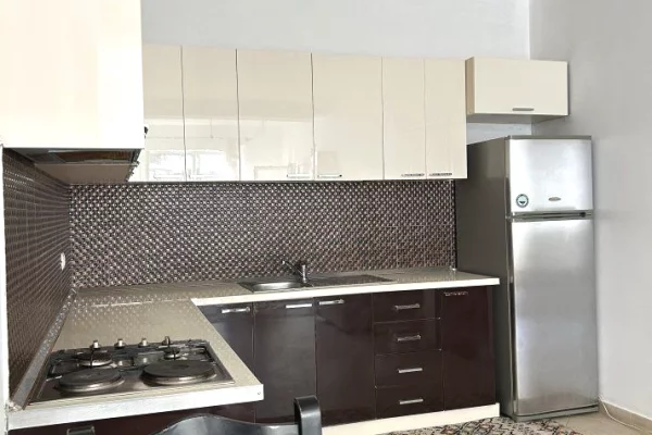 Appartamento in affitto a Tirana 1+1, Arredato