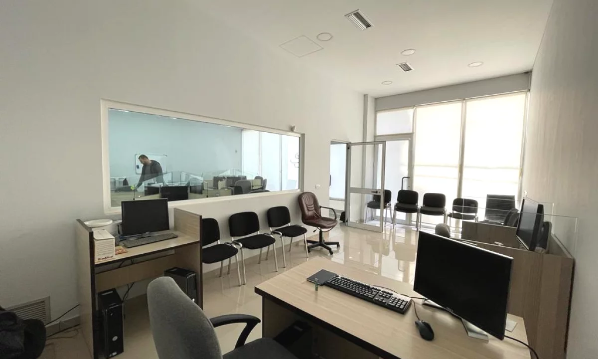 Jepet me qera Call center tek lagja Ali Demi/1000 EURO