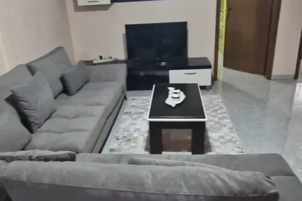 Shtepi ne shitje Apartament ne Tirane, 2+1, Mobilimi E mobiluar, Pagesa 16,000,000  Leke.