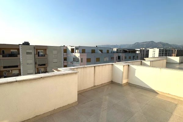 Appartamento in affitto a Tirana 1+1, Arredato