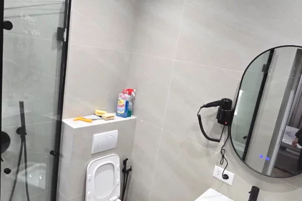 Shtepi ne shitje Apartament ne Tirane, 3+1, Mobilimi E mobiluar, Pagesa 255,000  Euro.