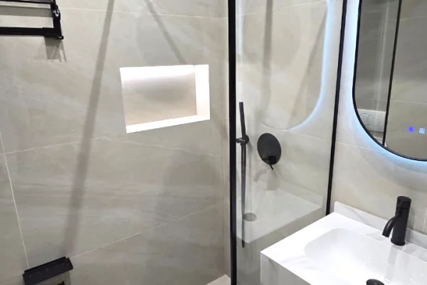 Shtepi ne shitje Apartament ne Tirane, 3+1, Mobilimi E mobiluar, Pagesa 255,000  Euro.