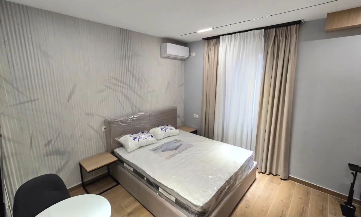 Shtepi ne shitje Apartament ne Tirane, 3+1, Mobilimi E mobiluar, Pagesa 255,000  Euro.