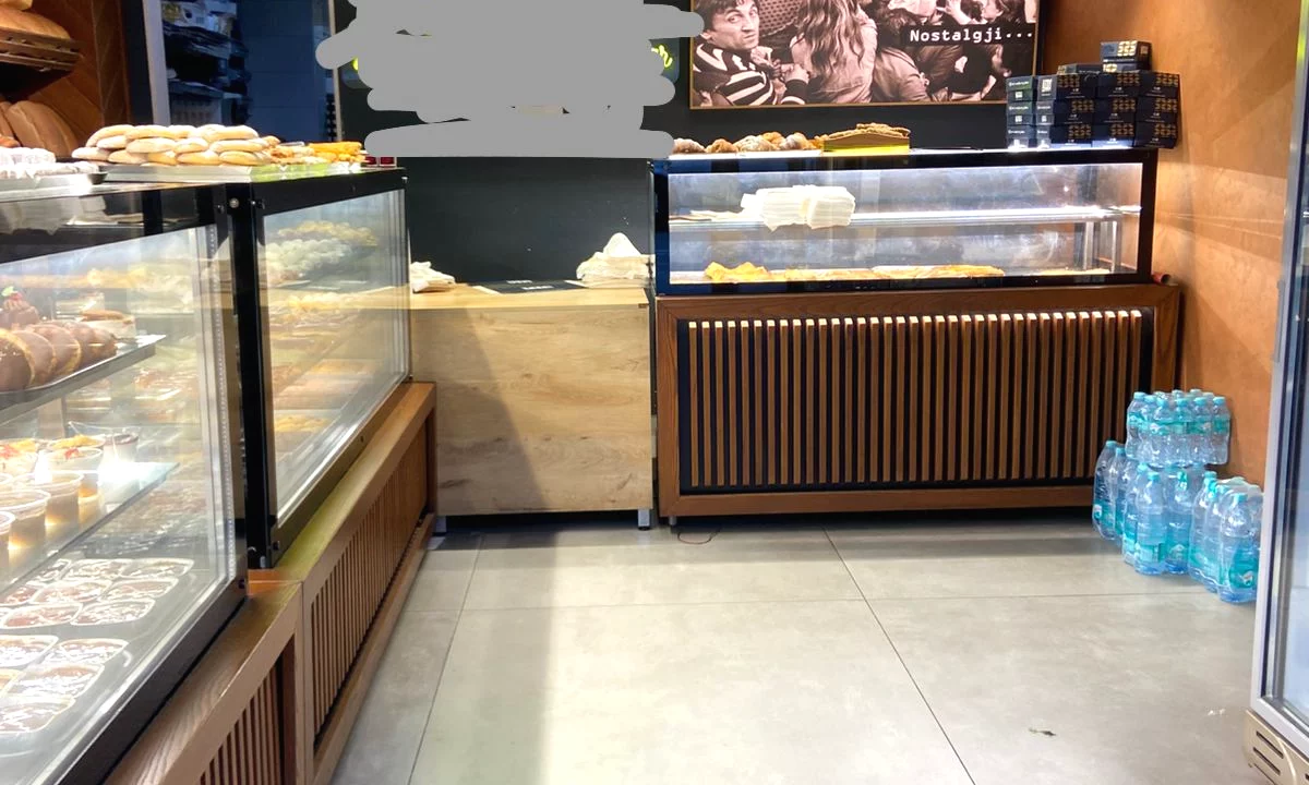 Shitet dyqan tek Myslym Shyri