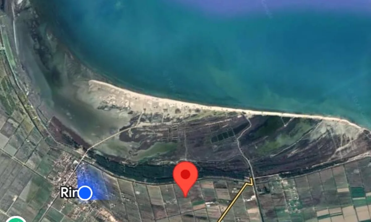 Shitet toke ne Durres Sektor Rinia