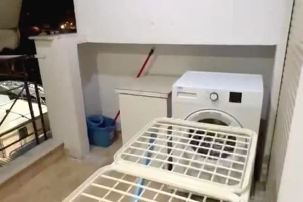 Shtepi me qera Apartament ne Tirane, 1+1, Mobilimi Pjeserisht e mobiluar, Pagesa 65,000  Leke.