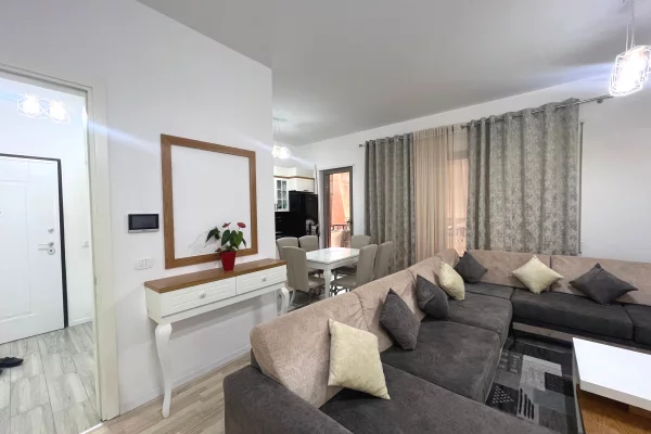 Shtepi me qera Apartament ne Tirane, 3+1, Mobilimi E mobiluar, Pagesa 1,200  Euro.