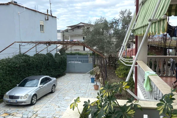 Appartamento in affitto a Tirana 2+1, Arredato