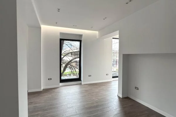 Jepet me qera ambient Biznesi tek Taiwan/1500 euro