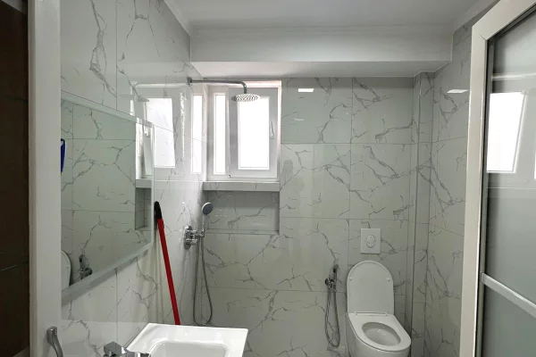 Appartamento in affitto a Tirana 2+1, Arredato