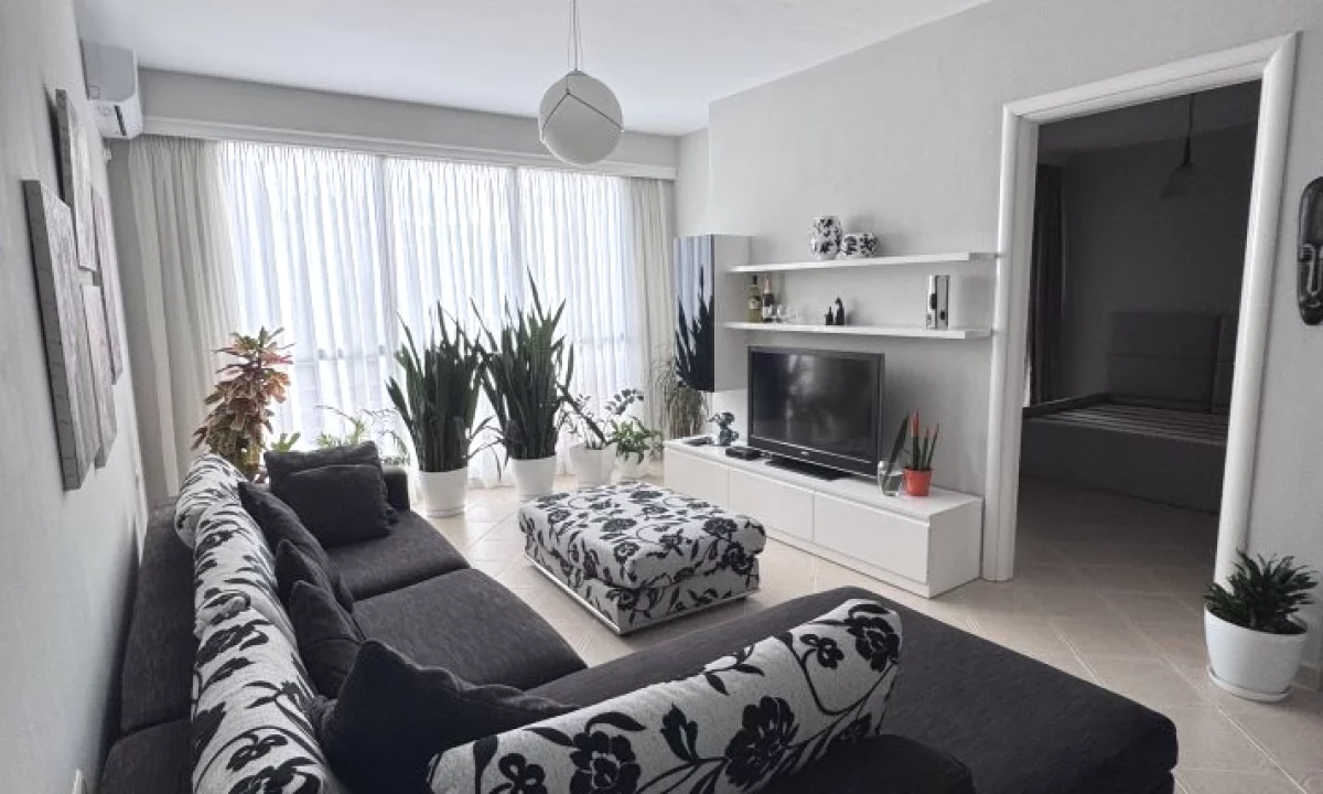 Shtepi me qera Apartament ne Tirane, 1+1, Mobilimi E mobiluar, Pagesa 65,000  Leke.