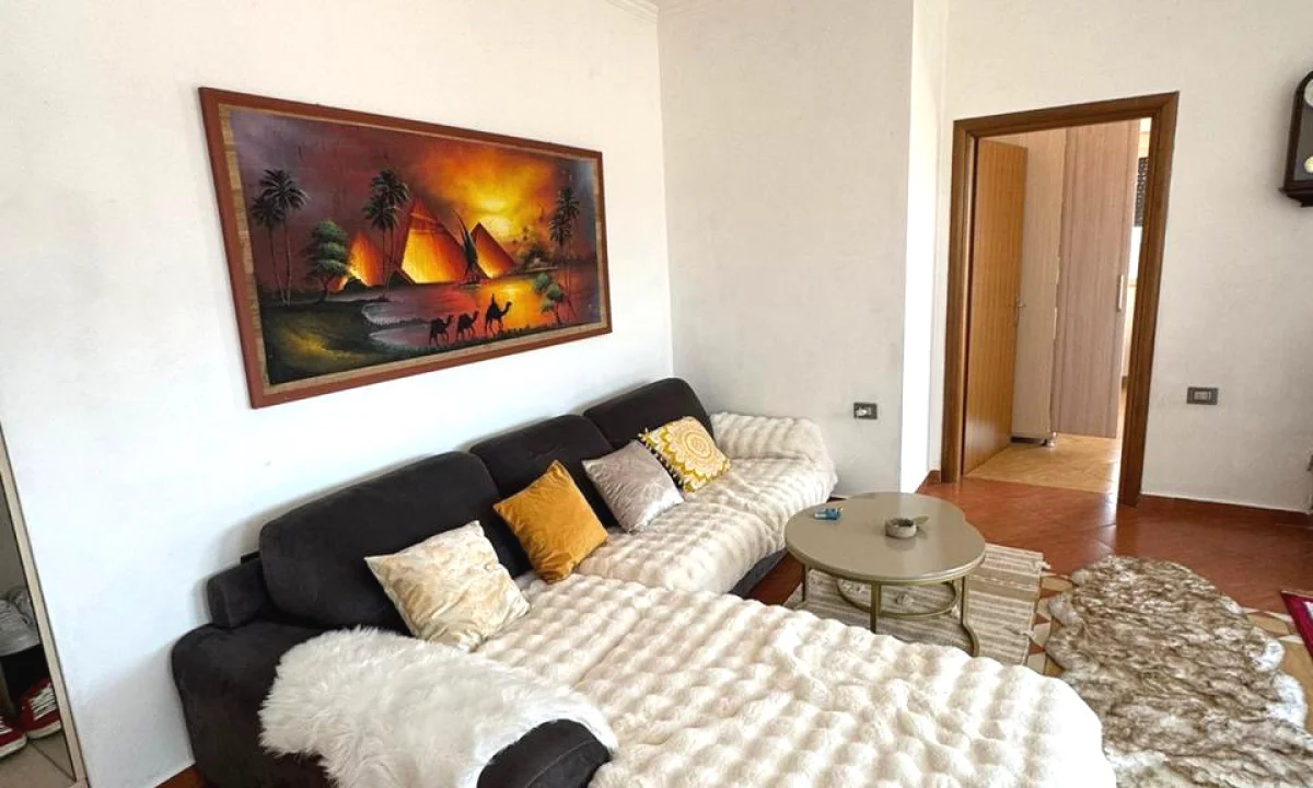 Shtepi me qera Apartament ne Tirane, 1+1, Mobilimi E mobiluar, Pagesa 600  Euro.