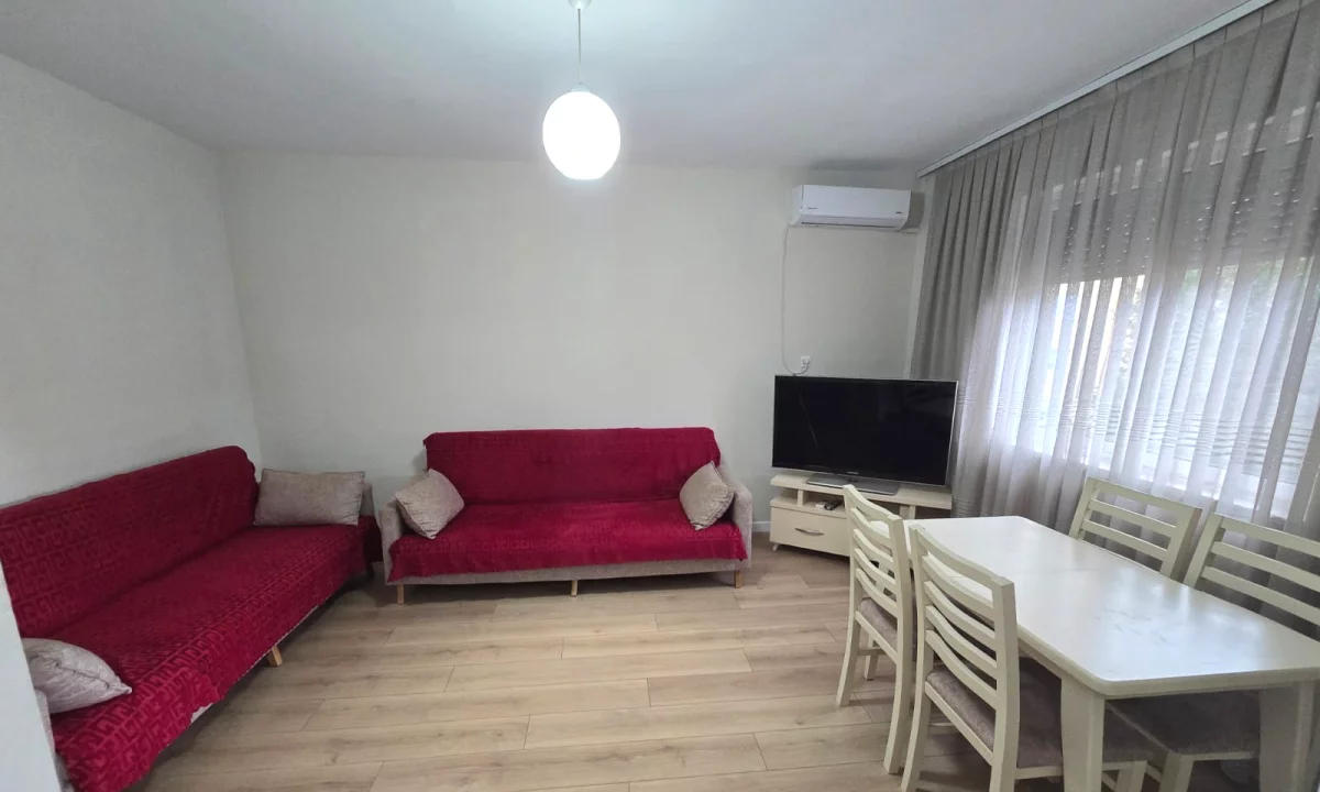 Appartamento in affitto a Tirana 1+1, Arredato