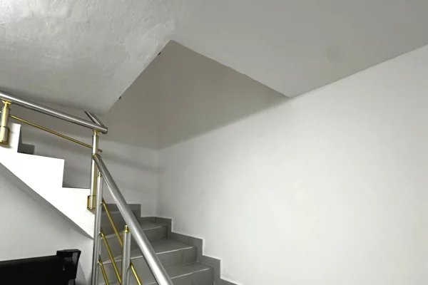 Duplex (casa a 2 piani) in affitto a Tirana 2+1, Arredato