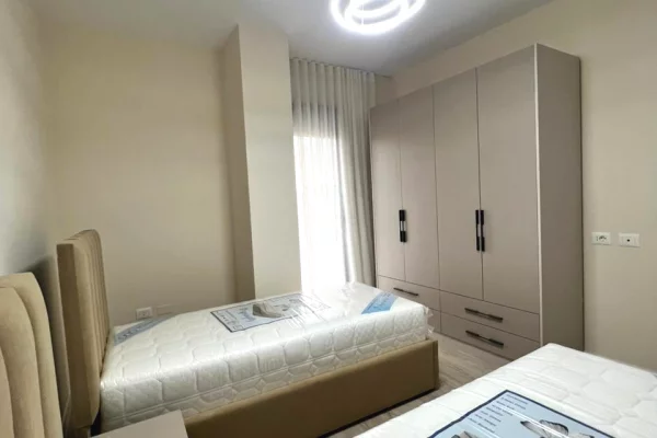 Shtepi me qera Apartament ne Tirane, 2+1, Mobilimi E mobiluar, Pagesa 120,000  Leke.