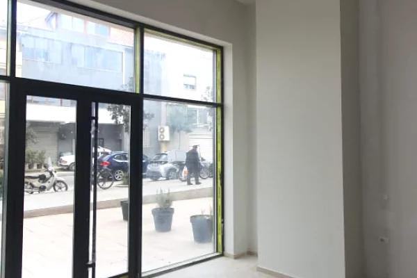 Jepet ambient me qera tek Relux Rezidence