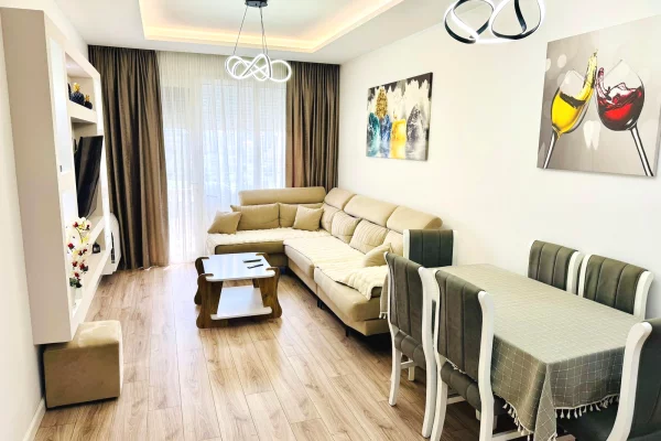 Casa in affitto 2+1 a Tirana - 40,000 Leke