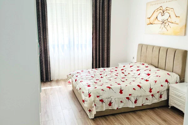 Appartamento in affitto a Tirana 2+1, Arredato