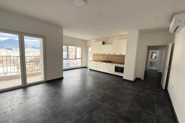 Jepet zyre me qera tek Zogu i Zi/850 euro