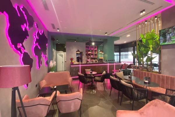 Business Property in Sale 2+1 in Tirana - 180,000 Euro