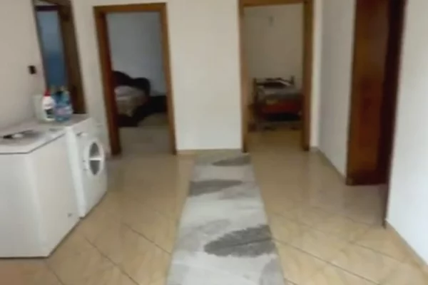 Shtepi ne shitje Shtepi Private ne Tirane, 3+1, Mobilimi E mobiluar, Pagesa 170,000  Euro.