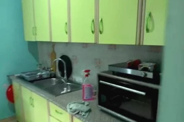 Shtepi ne shitje Shtepi Private ne Tirane, 3+1, Mobilimi E mobiluar, Pagesa 170,000  Euro.