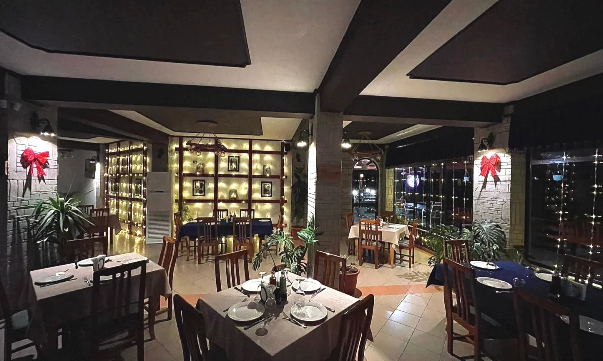 Jepet me qera Restorant ne Petrele/3000 euro