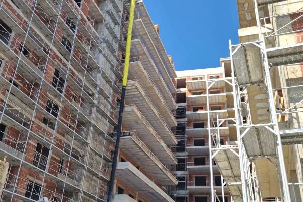 Shtepi ne shitje Apartament ne Tirane, 3+1, Mobilimi Bosh, pa mobiluar, Pagesa 229,052  Euro.