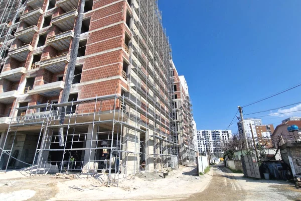 House for Sale 2+1 in Tirana - 176,000 Euro