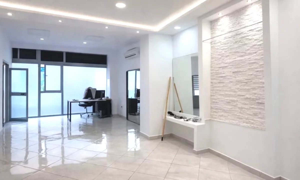 SHITET AMBIENT BIZNESI  Astir/145,000 euro