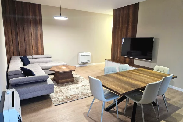 Shtepi me qera 2+1 ne Tirane - 1,500 Euro