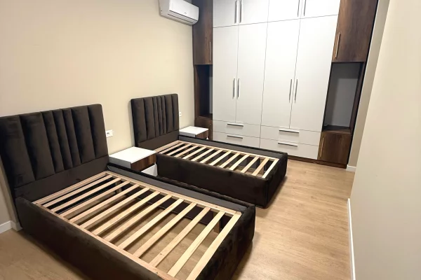 Shtepi me qera Apartament ne Tirane, 2+1, Mobilimi E mobiluar, Pagesa 1,500  Euro.