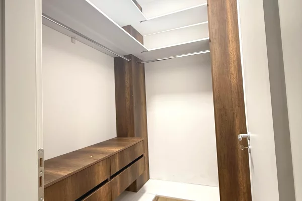 Shtepi me qera Apartament ne Tirane, 2+1, Mobilimi E mobiluar, Pagesa 1,500  Euro.