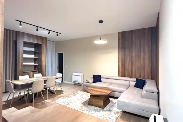 Shtepi me qera 2+1 ne Tirane - 1,500 Euro