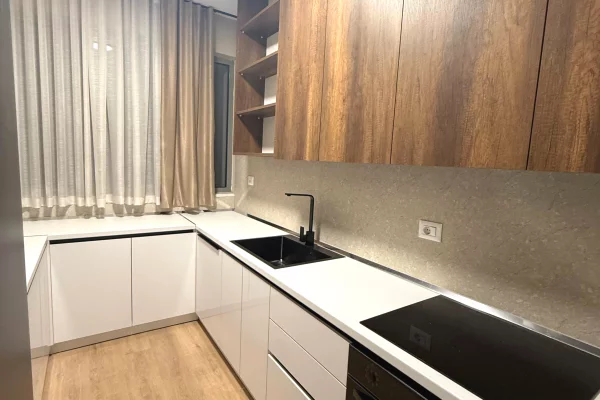 Shtepi me qera Apartament ne Tirane, 2+1, Mobilimi E mobiluar, Pagesa 1,500  Euro.