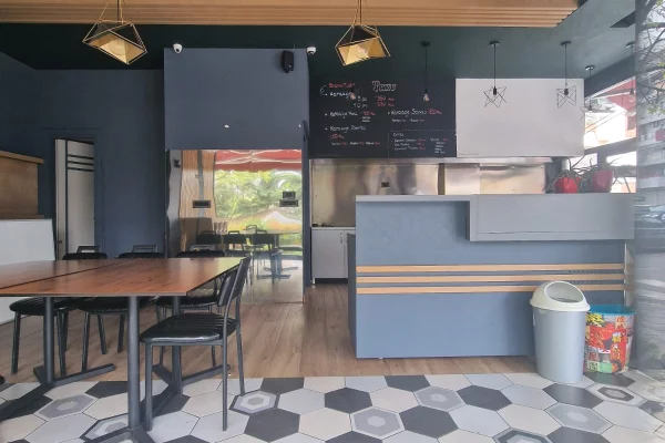 Business Property for Rent 2+1 in Tirana - 100,000 Leke