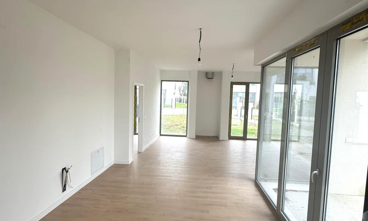 Shtepi me qera Vila Luksoze ne Tirane, 4+1, Mobilimi Bosh, pa mobiluar, Pagesa 2,000  Euro.