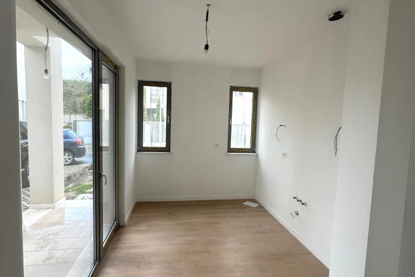 Shtepi me qera Vila Luksoze ne Tirane, 4+1, Mobilimi Bosh, pa mobiluar, Pagesa 2,000  Euro.