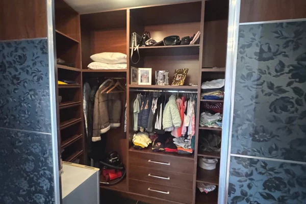 House for Rent 2+1 in Tirana - 1,100 Euro