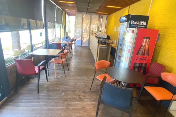 Ambient biznesi me qera 2+1 ne Tirane - 2,000 Euro