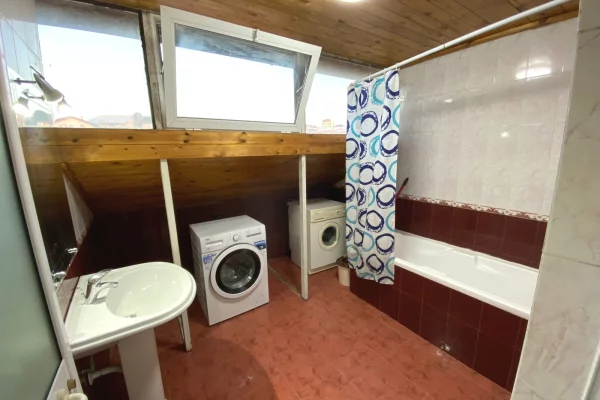 Shtepi me qera Apartament ne Tirane, 2+1, Mobilimi E mobiluar, Pagesa 400  Euro.