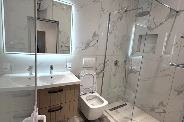 Shtepi me qera Apartament ne Tirane, 1+1, Mobilimi E mobiluar, Pagesa 450  Euro.