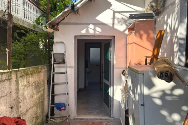 Shtepi me qera Garsoniere ne Tirane - 20,000 Leke