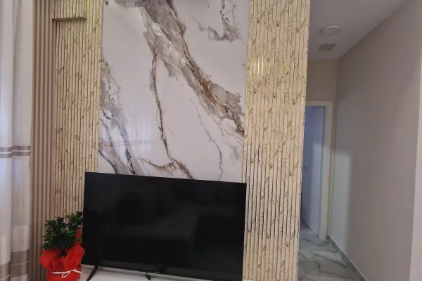 Shtepi me qera Apartament ne Tirane, 1+1, Mobilimi E mobiluar, Pagesa 55,000  Leke.